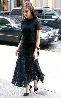 明星穿蕾丝连衣裙图片,蕾丝连衣裙演绎明星时尚风采